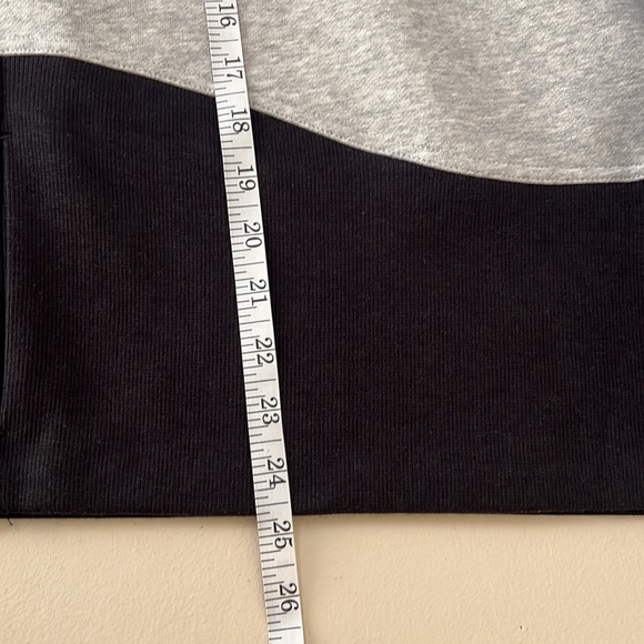 Hoka One One women’s hoodie - Picture 10 of 11